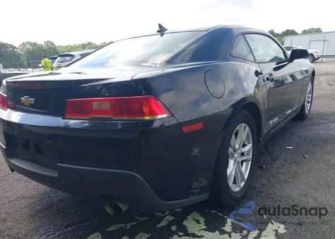 2015 Chevrolet Camaro 2Ls from USA, damaged, VIN 2G1FB1E36F9132636